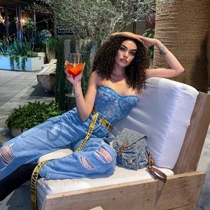 Meet your Posher, Hadeez